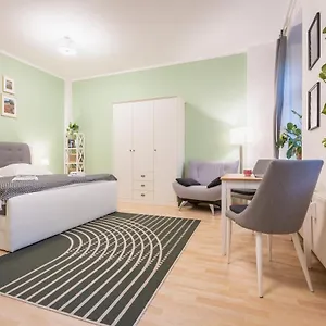 Apartment Greens - Ruhige Schoene 1rwhg Gut Gelegen Mit Balkon, Dresden